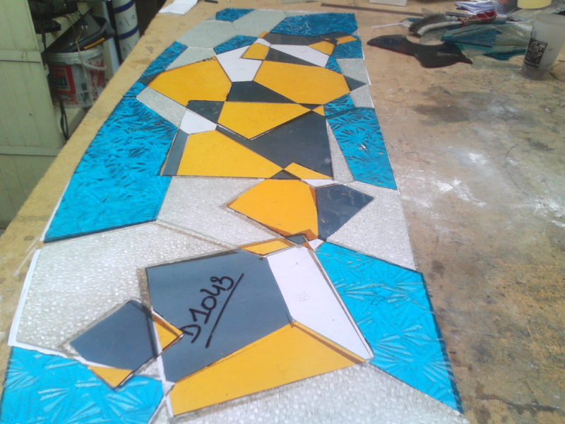 creation vitrail decoupe contemporain